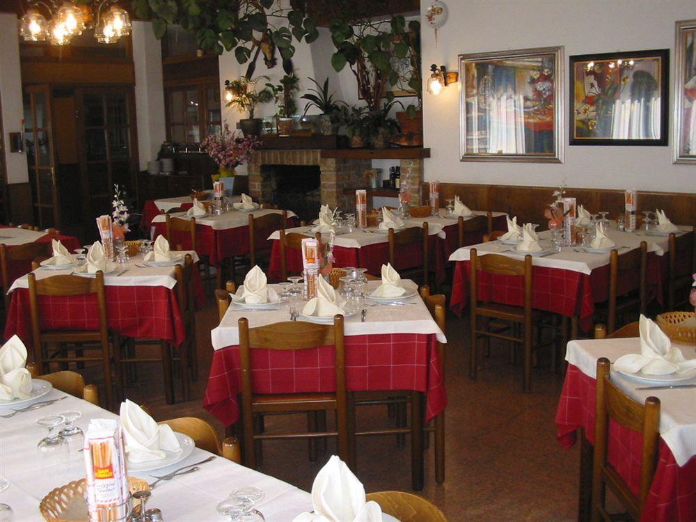 Albergo Canella Fuipiano Valle Imagna Exterior foto